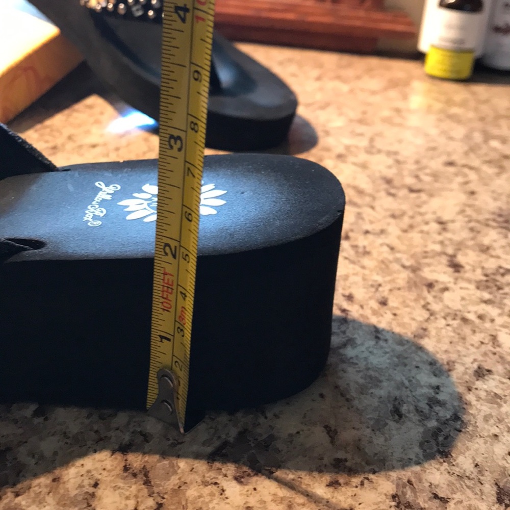 Yellow Box Flips - Picture 2 of 5